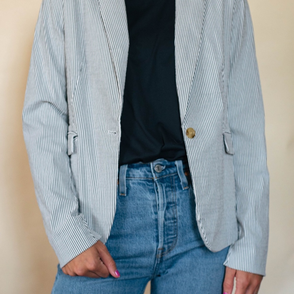 Dalia blazer white and black striped